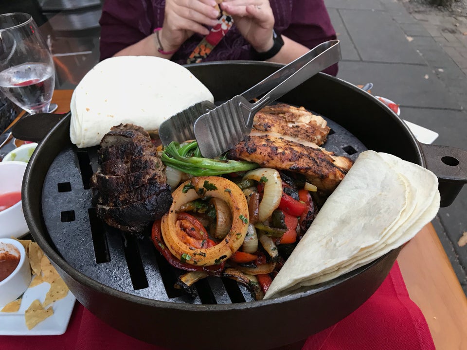 Photo of El Vez