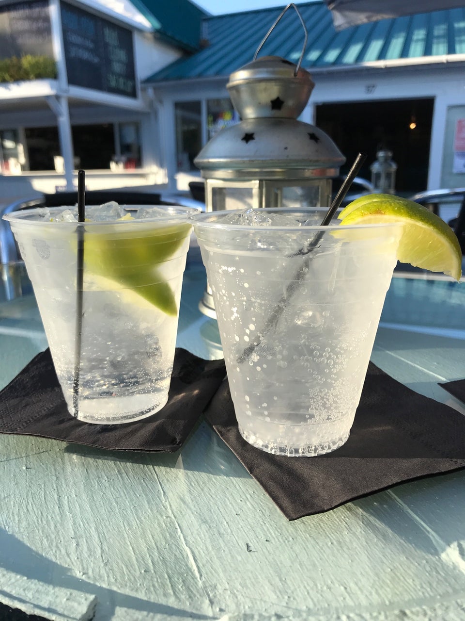 Aqua Bar & Grill