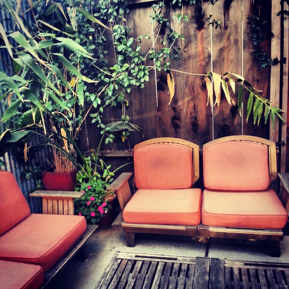 Spanish Fly Hair Garage